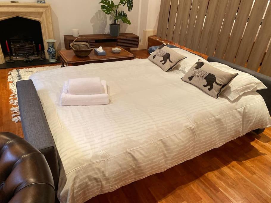 Spacious Flat In The Desirable Area Of Apartamento Londres